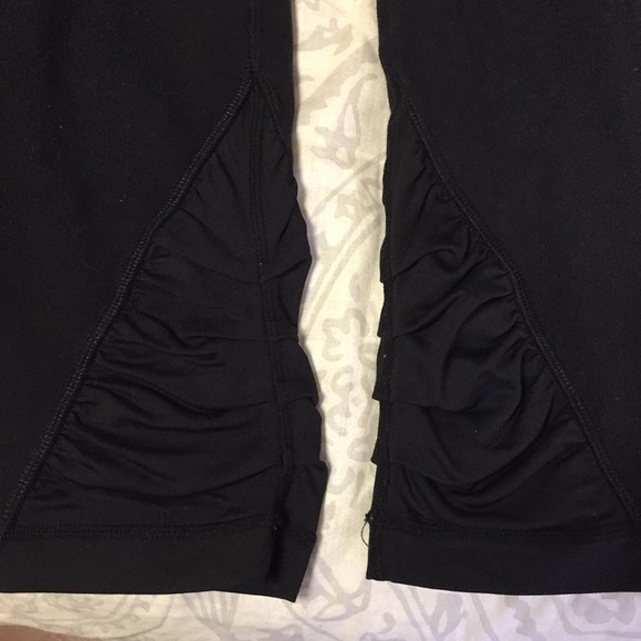 Lululemon Cropped Leggings - Picture 4 of 7